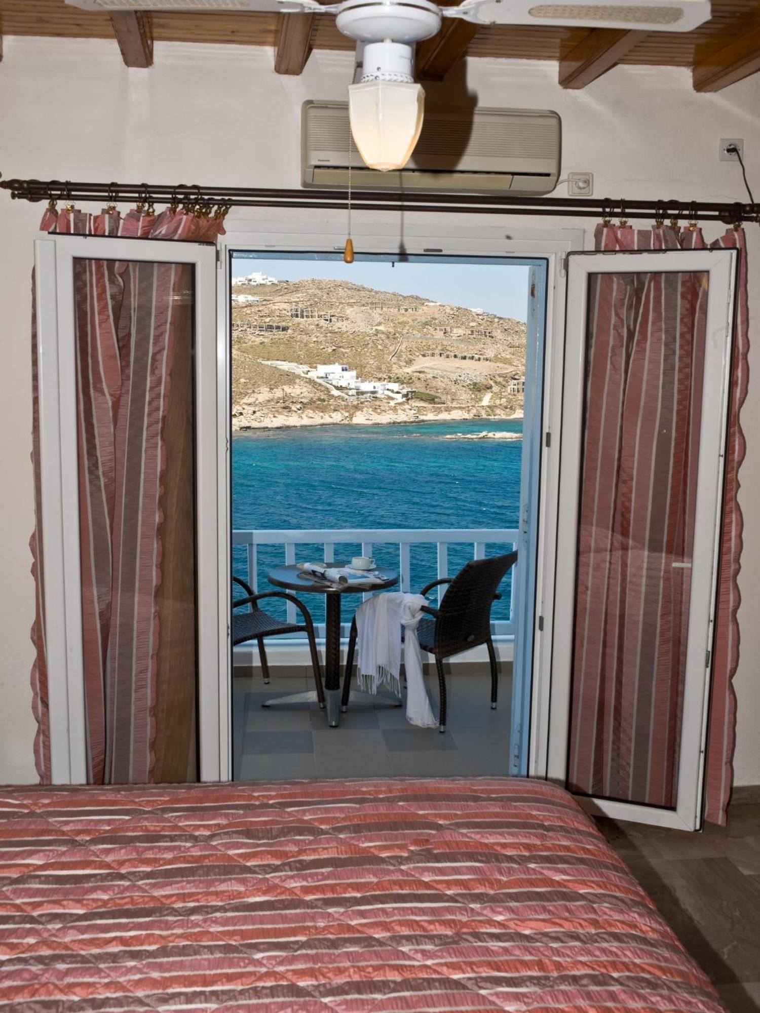 Vana Holidays Ornos  Værelse billede